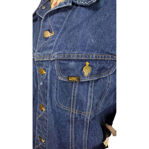 Vintage 80s Lee Artsy Denim Hand Painted Cockatoo Flowers Trucker Jean Jacket - Picture 9 of 10